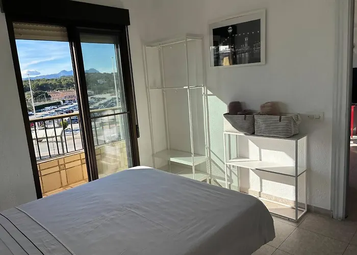 Apartment Ap. Con Piscina, Centro.