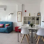 Ap Con Piscina, Centro